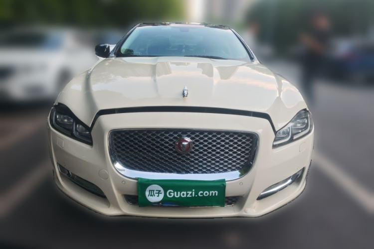 Used Jaguar XJ 2016 XJL 3.0 SC Four-Wheel Drive Panoramic Business Edition Front