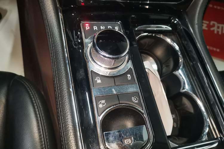 Used Jaguar XJ 2016 XJL 3.0 SC Two-Wheel-Drive Elegant Business Edition Gear Lever