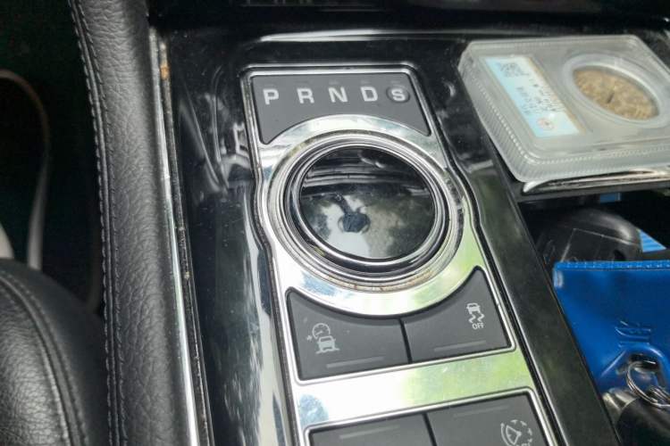 Used Jaguar XJ 2016 XJL 3.0 SC Two-Wheel Drive Prestige Business Edition Gear Lever
