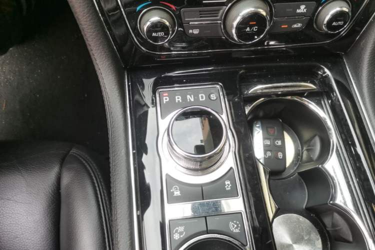 Used Jaguar XJ 2016 XJL 2.0T Two-Wheel-Drive Elegant Business Edition Gear Lever