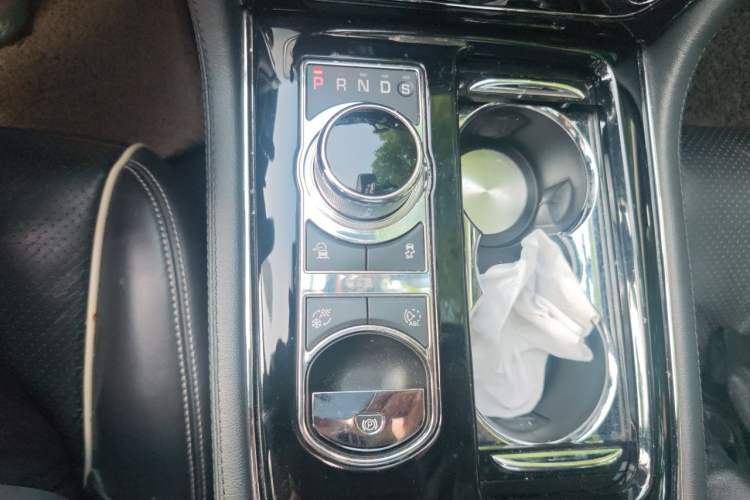Used Jaguar XJ 2016 XJL 3.0 SC Four-Wheel Drive Panoramic Business Edition Gear Lever