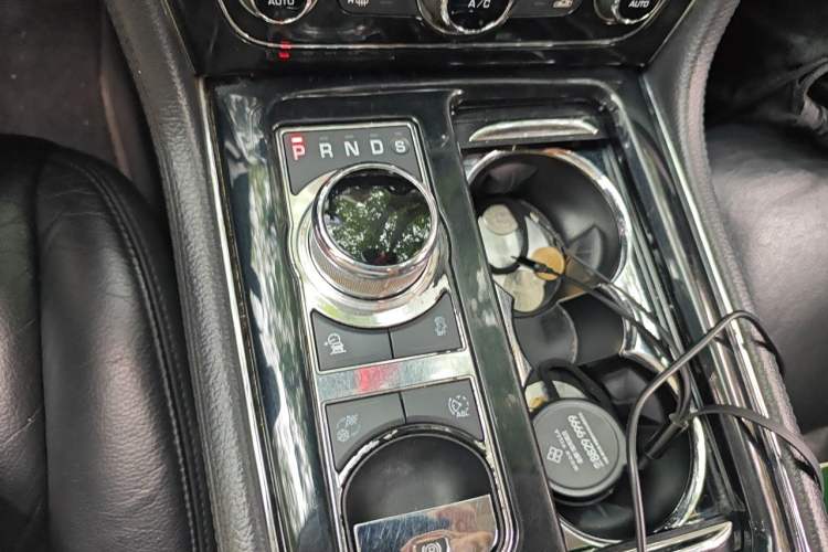 Used Jaguar XJ 2016 XJL 2.0T Two-Wheel-Drive Elegant Business Edition Gear Lever
