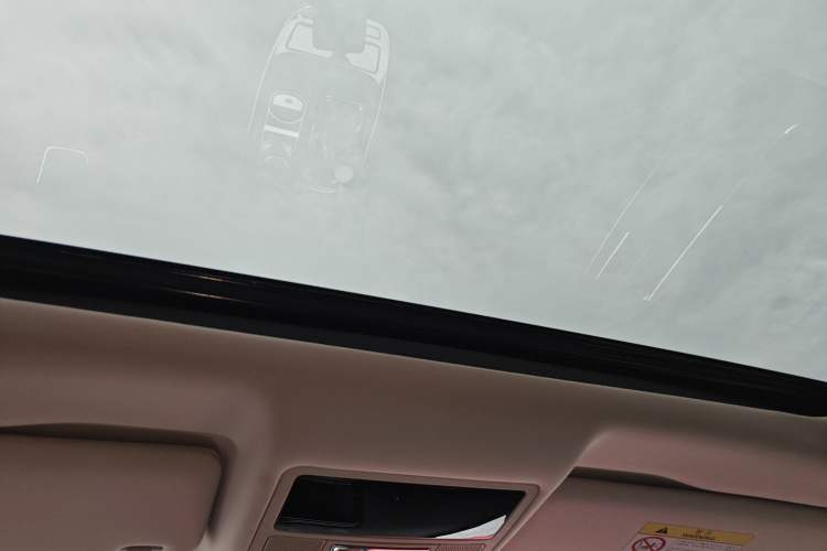 Used Jaguar XJ 2016 XJL 3.0 SC Two-Wheel-Drive Elegant Business Edition Headliner