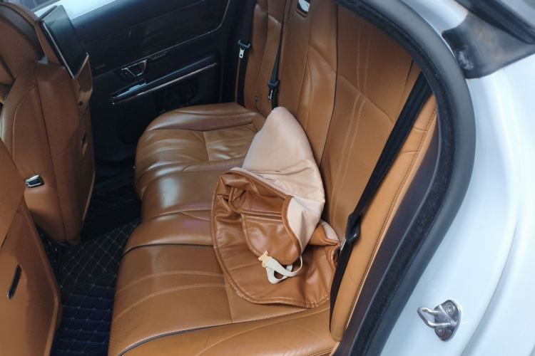 Used Jaguar XJ 2016 XJL 3.0 SC Two-Wheel Drive Prestige Business Edition Interior 4