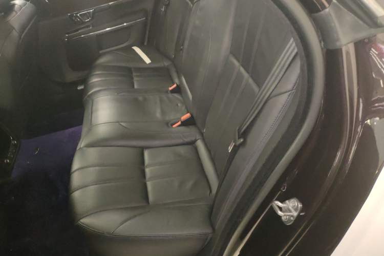 Used Jaguar XJ 2016 XJL 2.0T Two-Wheel-Drive Elegant Business Edition Interior 4
