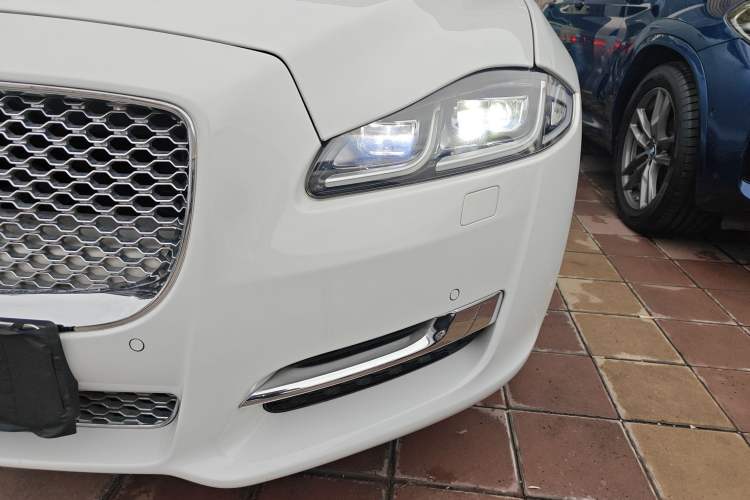Used Jaguar XJ 2016 XJL 3.0 SC Two-Wheel-Drive Elegant Business Edition Left Front Headlight