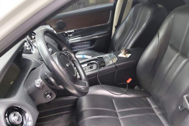Used Jaguar XJ 2016 XJL 2.0T Two-Wheel-Drive Elegant Business Edition Left Front Seat