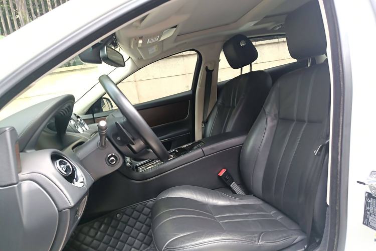 Used Jaguar XJ 2016 XJL 2.0T Two-Wheel-Drive Elegant Business Edition Left Front Seat