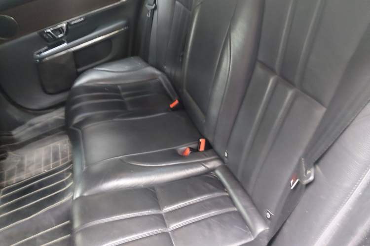 Used Jaguar XJ 2016 XJL 2.0T Two-Wheel-Drive Elegant Business Edition Left Rear Seat