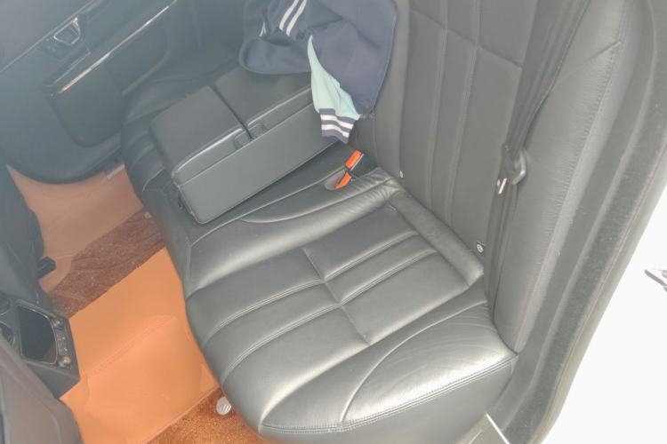 Used Jaguar XJ 2016 XJL 2.0T Two-Wheel-Drive Elegant Business Edition Left Rear Seat