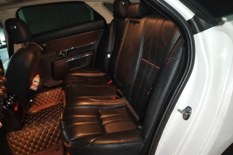 Used Jaguar XJ 2016 XJL 3.0 SC Two-Wheel-Drive Elegant Business Edition Left Rear Seat
