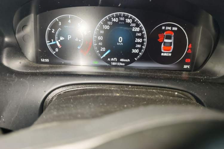 Used Jaguar XJ 2016 XJL 3.0 SC Two-Wheel-Drive Elegant Business Edition Odometer Close Up