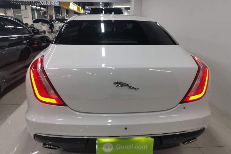 Used Jaguar XJ 2016 XJL 3.0 SC Two-Wheel-Drive Elegant Business Edition Rear