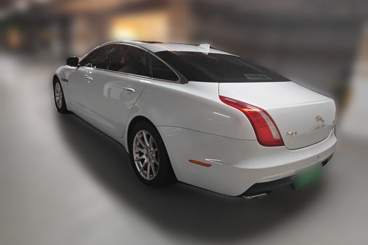Used Jaguar XJ 2016 XJL 3.0 SC Two-Wheel-Drive Elegant Business Edition Rear Left 45 Deg