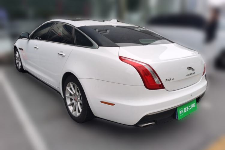 Used Jaguar XJ 2016 XJL 2.0T Two-Wheel-Drive Elegant Business Edition Rear Left 45 Deg