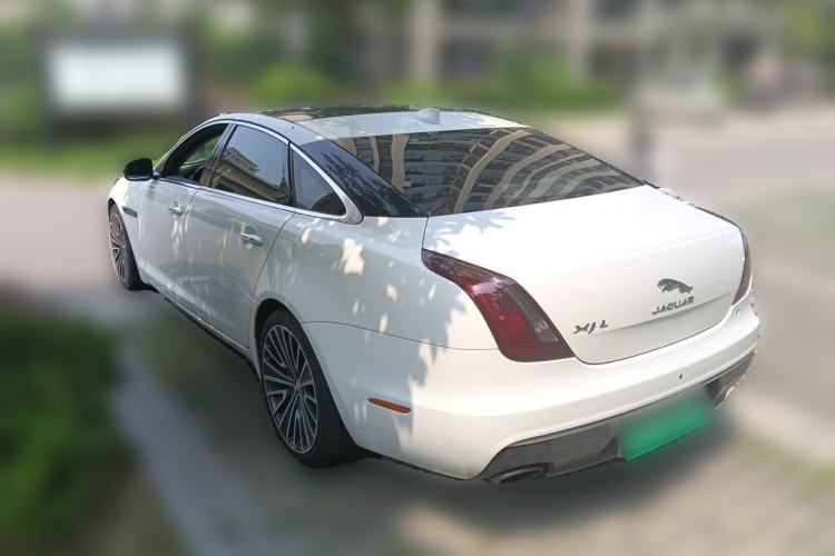 Used Jaguar XJ 2016 XJL 2.0T Two-Wheel-Drive Elegant Business Edition Rear Left 45 Deg