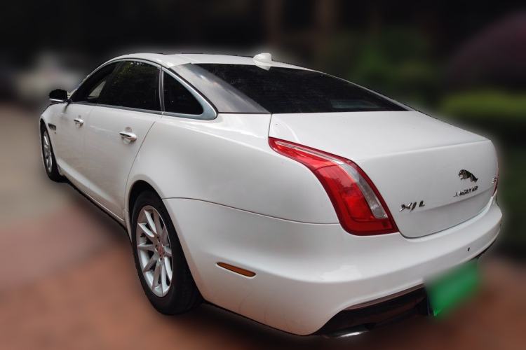 Used Jaguar XJ 2016 XJL 3.0 SC Two-Wheel-Drive Elegant Business Edition Rear Left 45 Deg