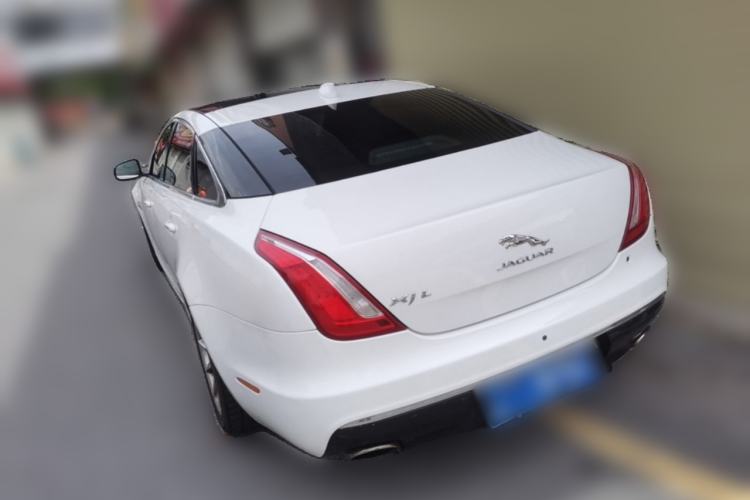 Used Jaguar XJ 2016 XJL 2.0T Two-Wheel-Drive Elegant Business Edition Rear Left 45 Deg