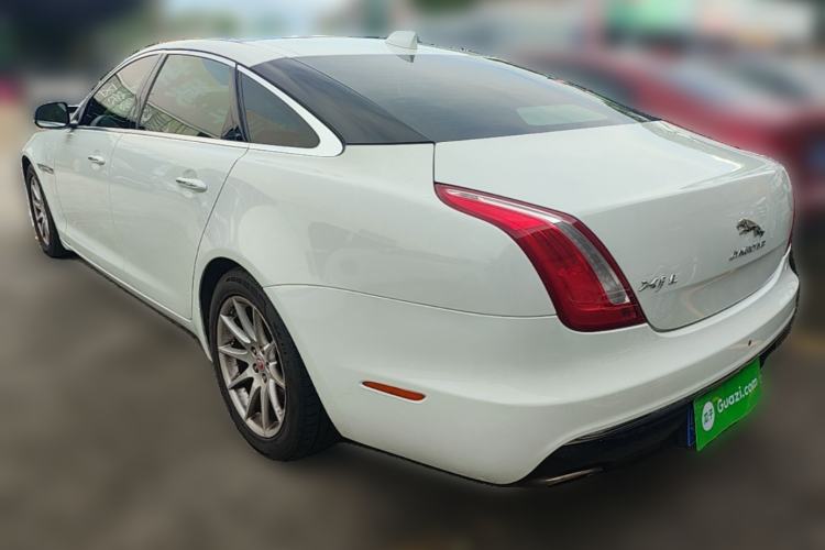 Used Jaguar XJ 2016 XJL 2.0T Two-Wheel-Drive Elegant Business Edition Rear Left 45 Deg