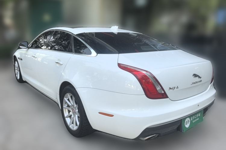 Used Jaguar XJ 2016 XJL 2.0T Two-Wheel-Drive Elegant Business Edition Rear Left 45 Deg