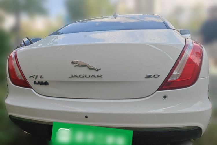Used Jaguar XJ 2016 XJL 3.0 SC Two-Wheel-Drive Elegant Business Edition Rear