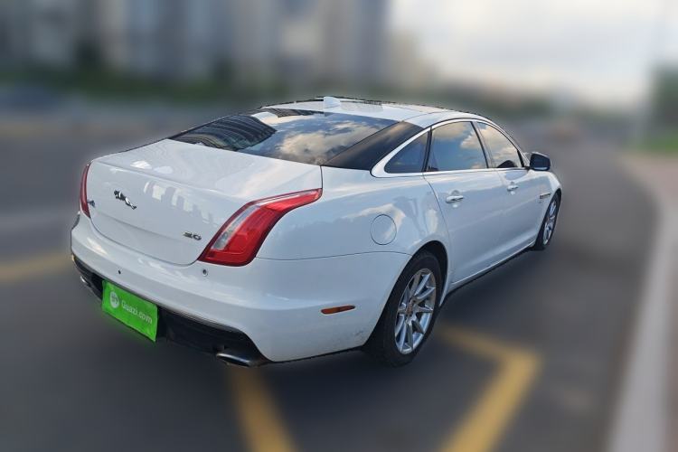 Used Jaguar XJ 2016 XJL 3.0 SC Two-Wheel-Drive Elegant Business Edition Rear Right 45 Deg