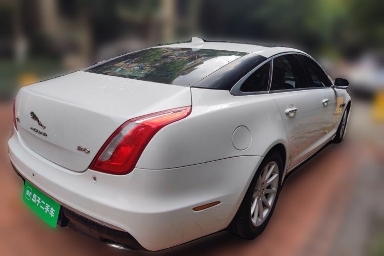 Used Jaguar XJ 2016 XJL 3.0 SC Two-Wheel-Drive Elegant Business Edition Rear Right 45 Deg