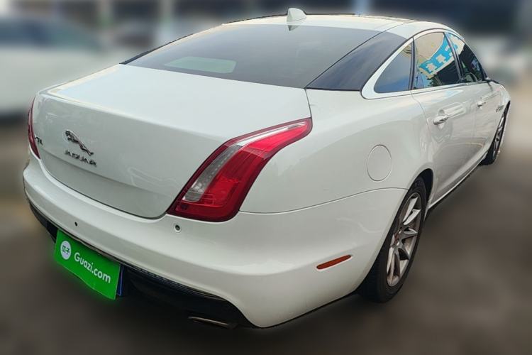 Used Jaguar XJ 2016 XJL 2.0T Two-Wheel-Drive Elegant Business Edition Rear Right 45 Deg