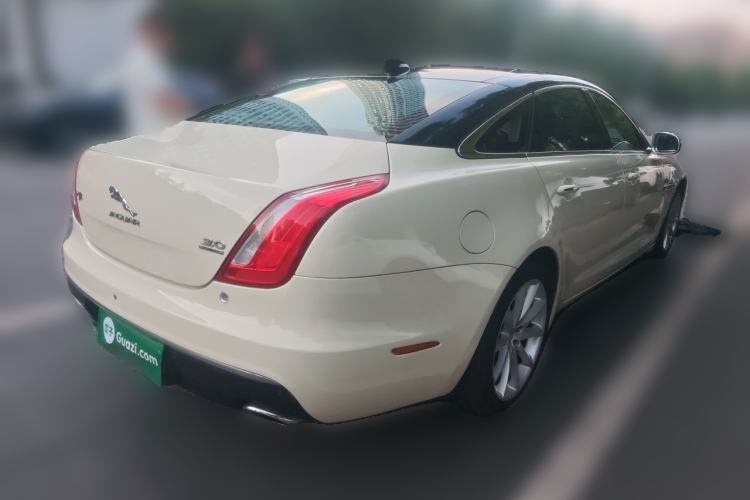 Used Jaguar XJ 2016 XJL 3.0 SC Four-Wheel Drive Panoramic Business Edition Rear Right 45 Deg