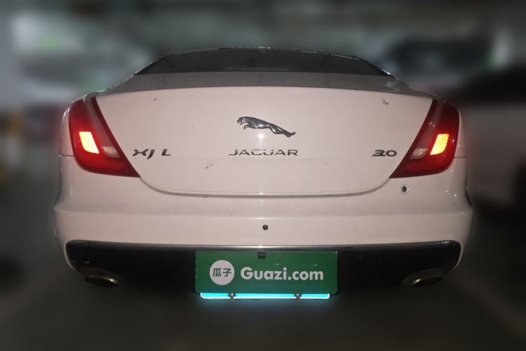 Used Jaguar XJ 2016 XJL 3.0 SC Two-Wheel-Drive Elegant Business Edition Rear