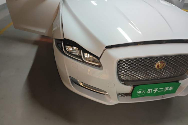 Used Jaguar XJ 2016 XJL 3.0 SC Two-Wheel-Drive Elegant Business Edition Right Front Headlight