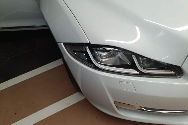 Used Jaguar XJ 2016 XJL 2.0T Two-Wheel-Drive Elegant Business Edition Right Front Headlight