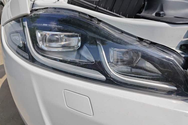 Used Jaguar XJ 2016 XJL 3.0 SC Two-Wheel-Drive Elegant Business Edition Right Front Headlight