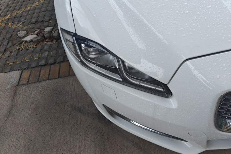 Used Jaguar XJ 2016 XJL 2.0T Two-Wheel-Drive Elegant Business Edition Right Front Headlight
