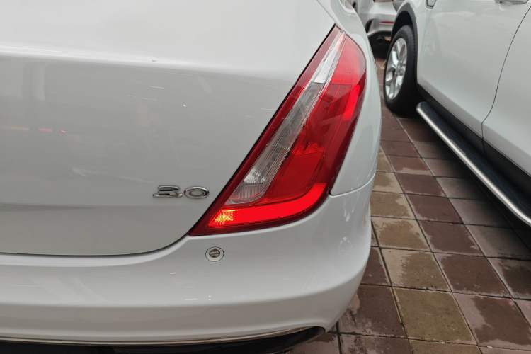 Used Jaguar XJ 2016 XJL 3.0 SC Two-Wheel-Drive Elegant Business Edition Right Rear Taillight
