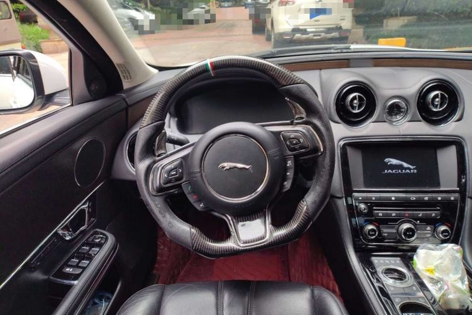 Used Jaguar XJ 2016 XJL 3.0 SC Two-Wheel-Drive Elegant Business Edition Steering Wheel