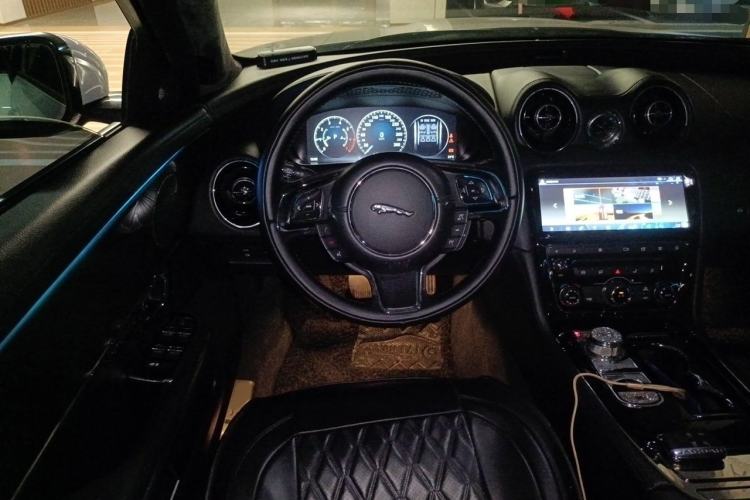 Used Jaguar XJ 2016 XJL 2.0T Two-Wheel-Drive Elegant Business Edition Steering Wheel
