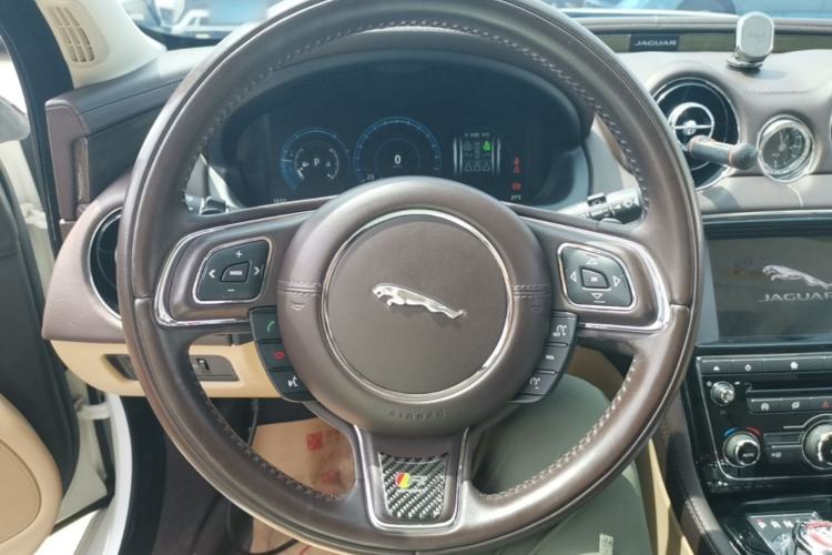 Used Jaguar XJ 2016 XJL 3.0 SC Four-Wheel Drive Panoramic Business Edition Steering Wheel