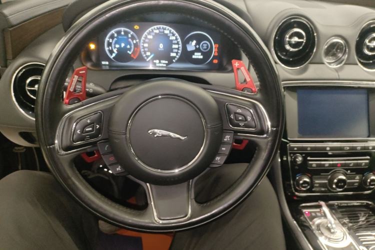 Used Jaguar XJ 2016 XJL 2.0T Two-Wheel-Drive Elegant Business Edition Steering Wheel
