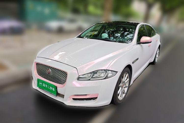Used Jaguar XJ 2016 XJL 2.0T Two-Wheel-Drive Elegant Business Edition Guazi used car, China used car export, Used car for sale, Used Jaguar cars, Cheapest cars for sale