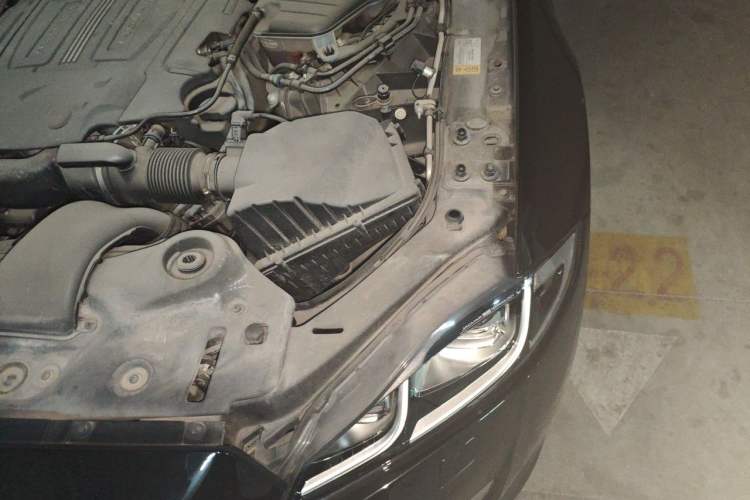 Used Jaguar XJ 2018 XJL 3.0 SC Two-Wheel-Drive Elegant Business Edition Engine Bay Left