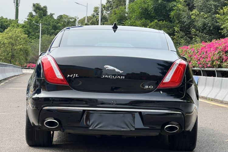 Used Jaguar XJ 2018 XJL 3.0 SC Two-Wheel-Drive Elegant Business Edition Exterior 4