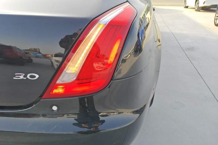 Used Jaguar XJ 2018 XJL 3.0 SC Two-Wheel-Drive Elegant Business Edition Exterior 6