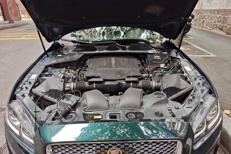 Used Jaguar XJ 2018 XJL 3.0 SC Two-Wheel-Drive Elegant Business Edition Engine Bay