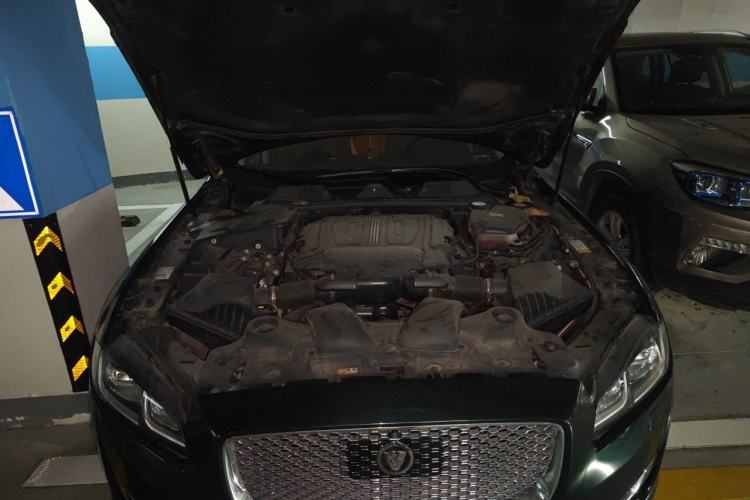 Used Jaguar XJ 2018 XJL 3.0 SC Four-Wheel Drive Panoramic Business Edition Engine Bay