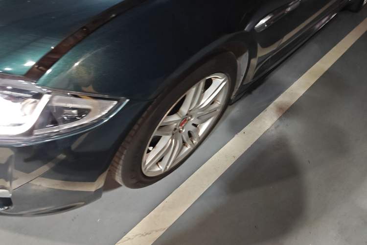 Used Jaguar XJ 2018 XJL 3.0 SC Two-Wheel-Drive Elegant Business Edition Left Front Wheel Hub