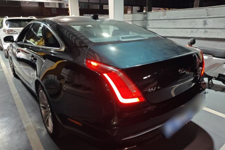 Used Jaguar XJ 2018 XJL 3.0 SC Two-Wheel-Drive Elegant Business Edition Rear Left 45 Deg