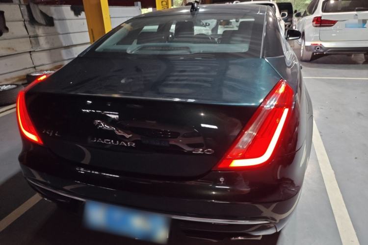Used Jaguar XJ 2018 XJL 3.0 SC Two-Wheel-Drive Elegant Business Edition Rear