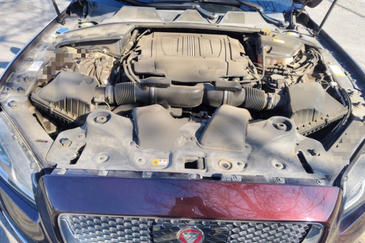 Used Jaguar XJ 2018 XJL 3.0 SC Four-Wheel Drive Panoramic Business Edition Engine Bay