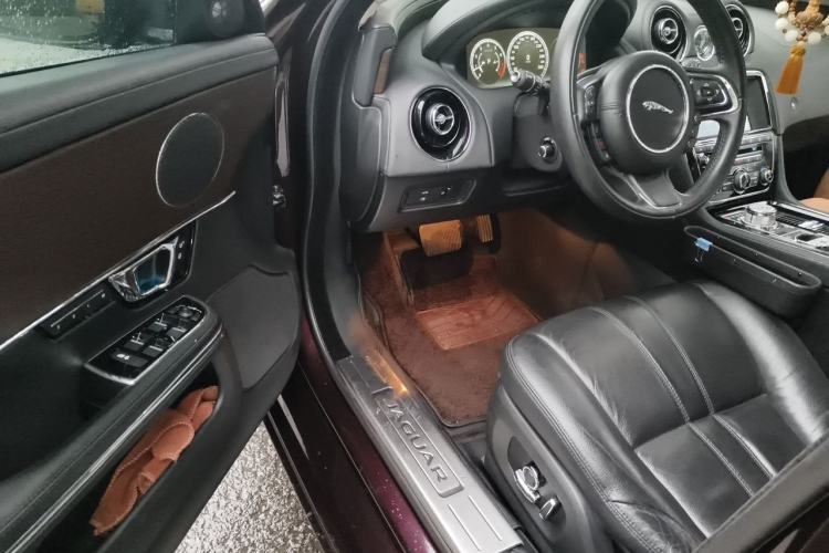 Used Jaguar XJ 2018 XJL 3.0 SC Two-Wheel-Drive Elegant Business Edition Driver Seat